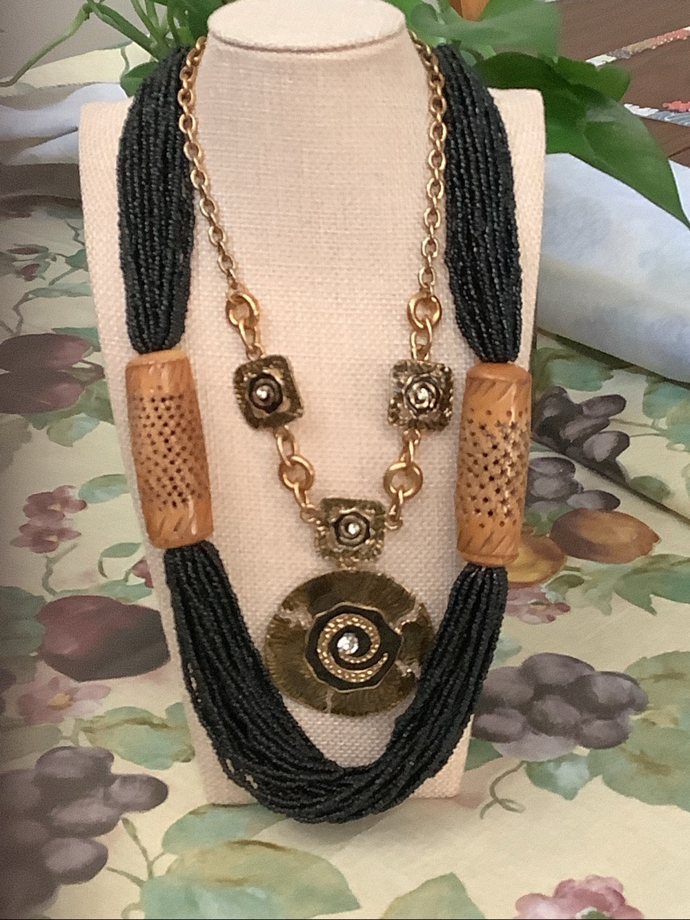 Women’s bold necklace bundle